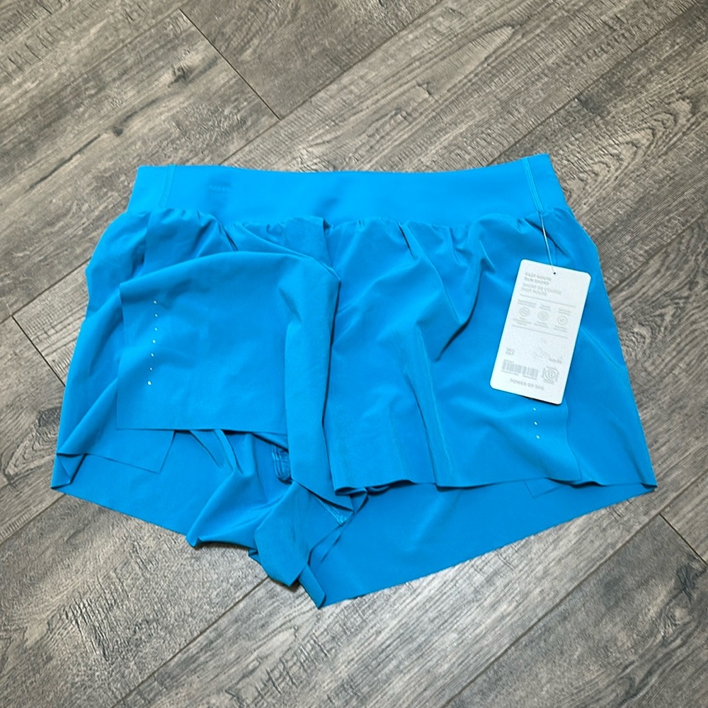 NWT Athleta shorts. S